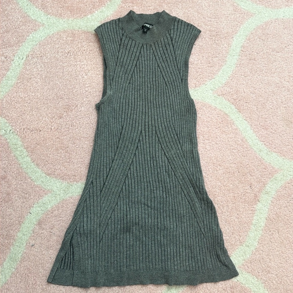 Express grey tank